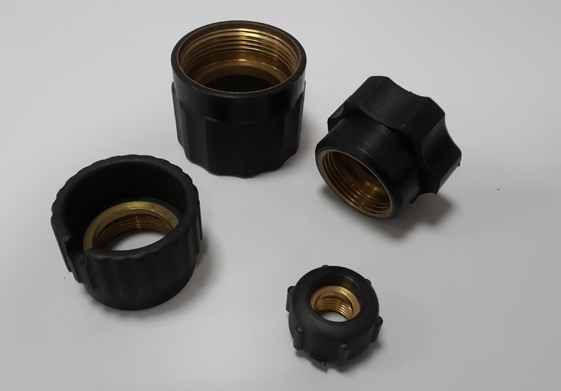 Realizzazione articoli in plastica - Dettagli su stampaggio